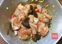 剥皮辣椒蒸鸡的做法图解4