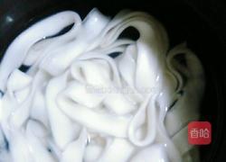 鱼丸汤粉的做法图解1