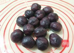 紫薯蛋黄酥的做法图解7