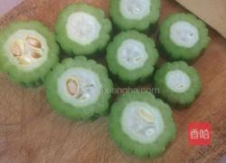 苦瓜下火汤的做法图解2