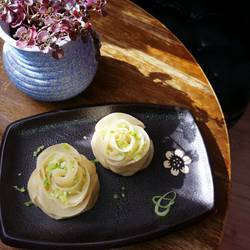 玫瑰花饺子的做法[图]