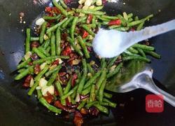 腊肉末煸豆角的做法图解9