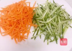 凉拌木耳腐竹的做法图解5