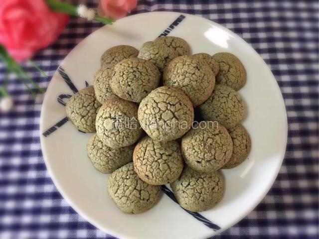 香酥黑芝麻球