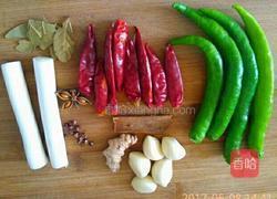 辣子兔丁的做法图解2