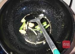 荷包蛋黄骨鱼汤的做法图解4