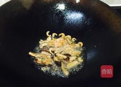 香菇虾米炒韭菜花的做法图解5