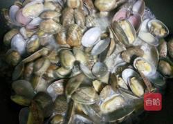 家常炒花甲的做法图解4