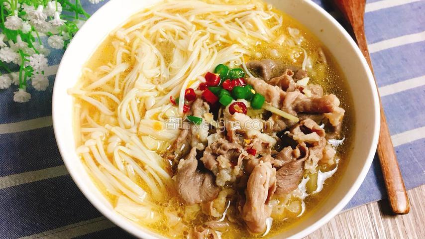 酸汤肥牛红薯粉