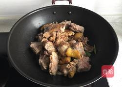 脊骨炖鸡的做法图解6