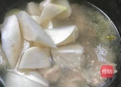 猪脊骨白萝卜汤(秋季养颜美容汤)的做法图解12