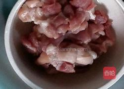 白菜肉烧豆腐的做法图解1