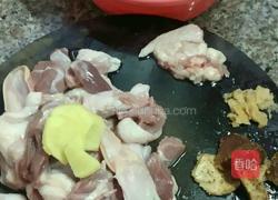 魔芋焖鸭的做法图解1