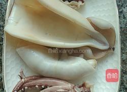 白灼大鱿鱼的做法图解6