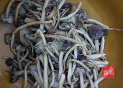 茶树菇炒牛柳的做法图解2