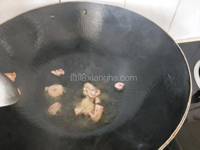 放肉片翻炒