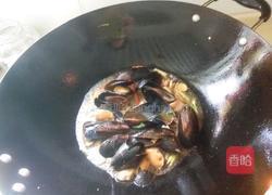 白酒煮贻贝的做法图解3