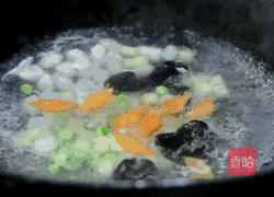 素炒虾仁的做法图解3