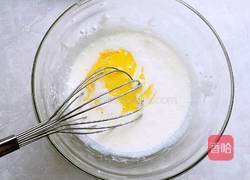 鲜奶油蜜桃派的做法图解12