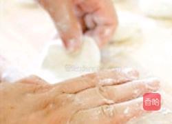 芹菜猪肉馅包子的做法图解4