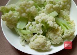 蒜蓉炒花菜的做法图解3