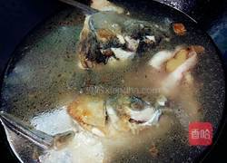 白萝卜煮鱼头的做法图解7