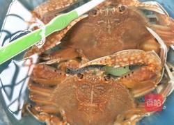 螃蟹粥的做法图解1