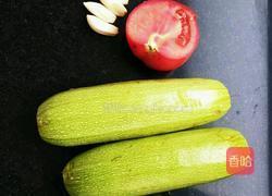 清炒西葫芦的做法图解1