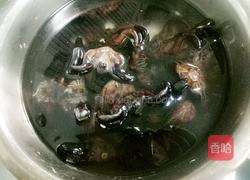 煮菱角的做法图解1