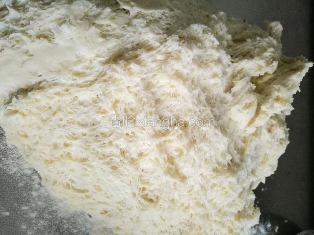 这是发酵好的面团
