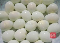 鹌鹑蛋焖鸡爪的做法图解2