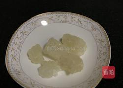 红枣莲子银耳汤的做法图解6