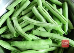 干煸无丝豆角的做法图解2