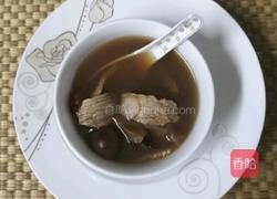 红枣花旗参桂圆瘦肉汤的做法图解4