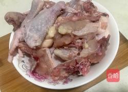 小鸡炖蘑菇粉条的做法图解1