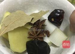 海带玉米排骨汤的做法图解4