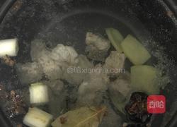 海带玉米排骨汤的做法图解9