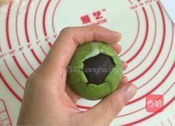 四色螺旋蛋黄酥的做法图解23