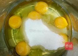 黑芝麻蛋糕的做法图解1