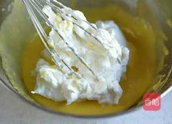 简单戚风蛋糕的做法图解6