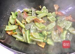 五花肉炒扁豆的做法图解14