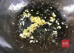 白菜梗子芹菜炒肉丝的做法图解13