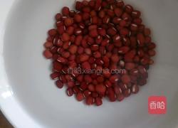 红枣花生红小豆汤的做法图解2