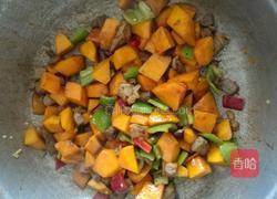 南瓜炖牛肉的做法图解10