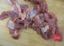 牛肉炖萝卜土豆的做法图解1