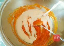 奶香南瓜花卷的做法图解3