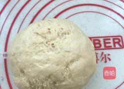 豆沙小面包的做法图解2