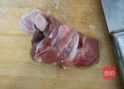 牛肉菠菜汤的做法图解2