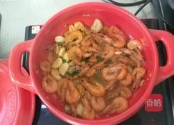 蒜香砂锅干锅虾的做法图解9