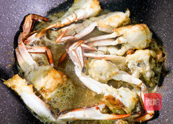 香辣梭子蟹的做法图解4